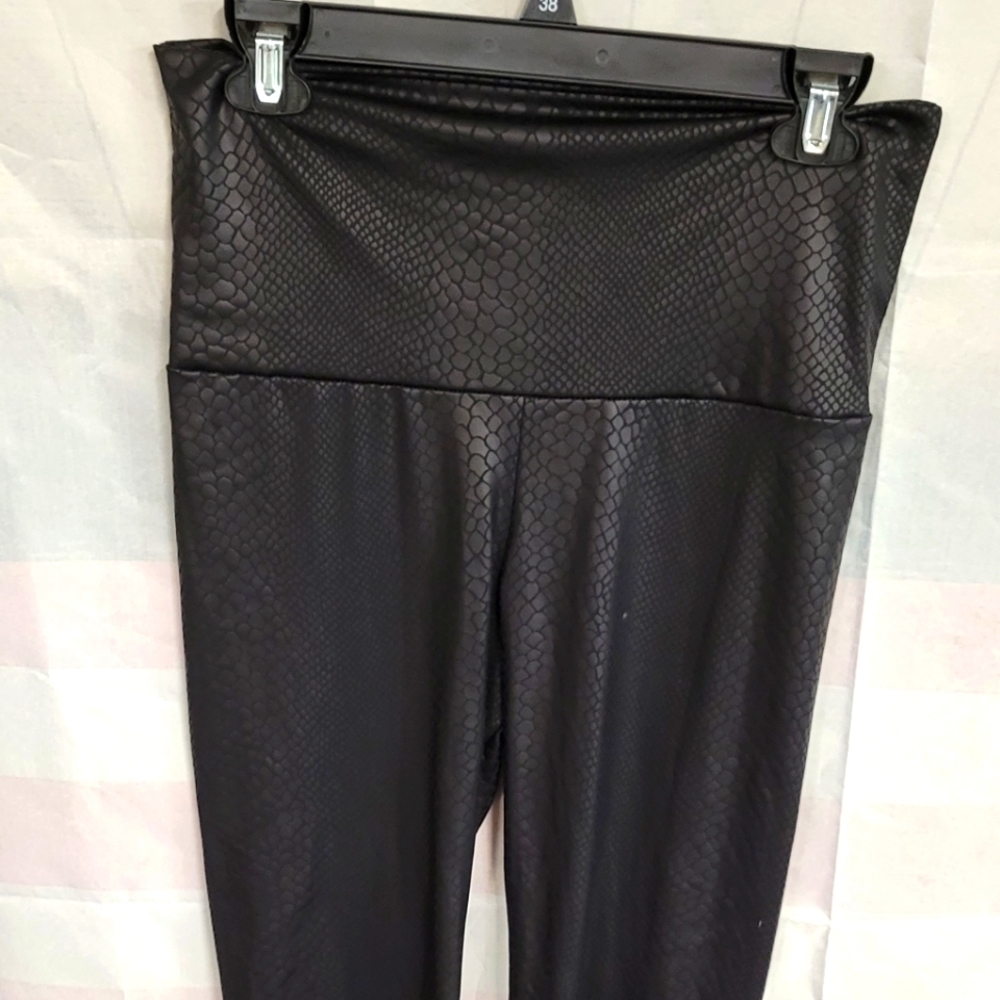 Cherish Large Snake Print High Waist Leggings
